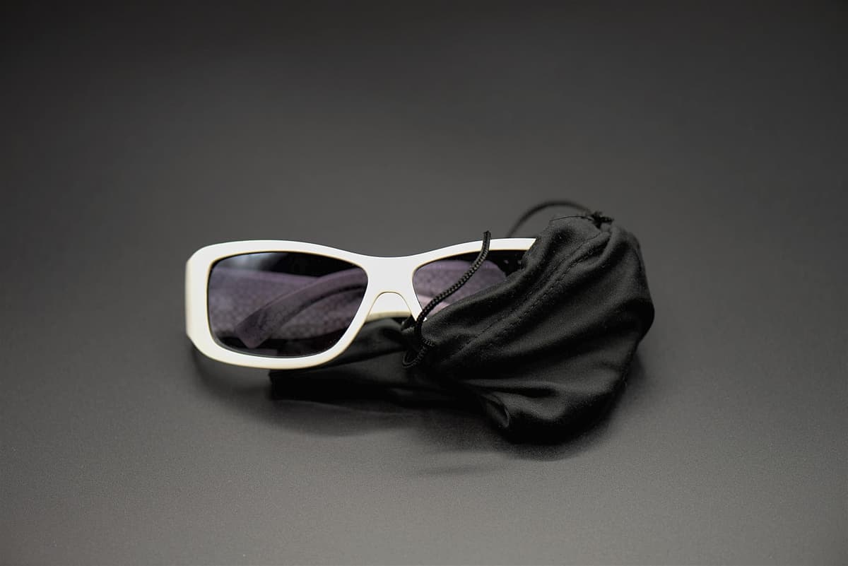5 Signs You Need Screen Glasses (And How They Save Your Eyes)